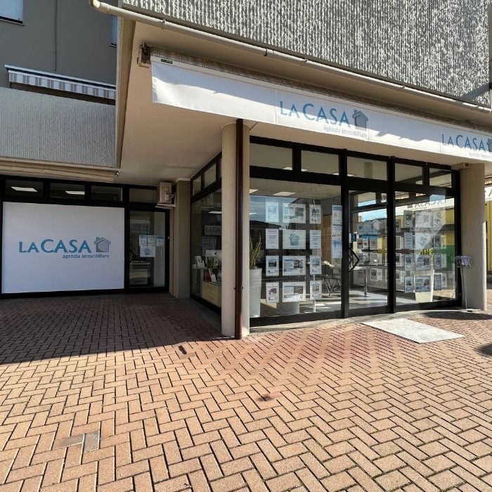 esterni la casa agenzia immobiliare montegrotto (4).jpg